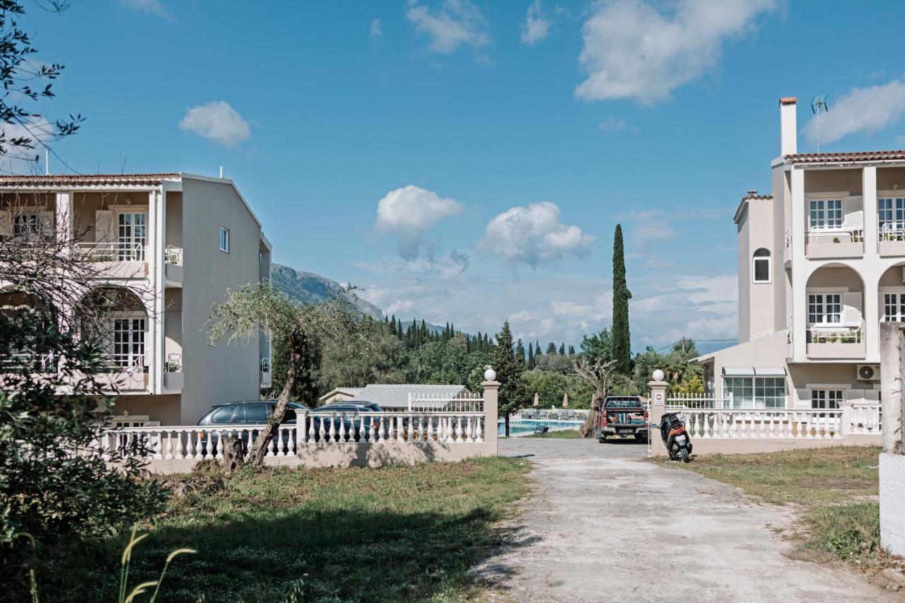 Pelithea Family Aparthotel Ipsos Exterior photo